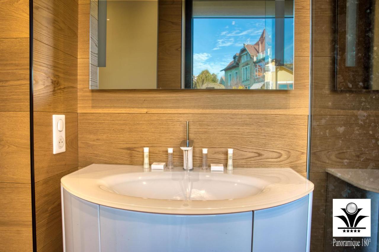 Panoramique 180 Lac Et Montagne Et Nid Secret Spa Romantique Annecy Exterior photo